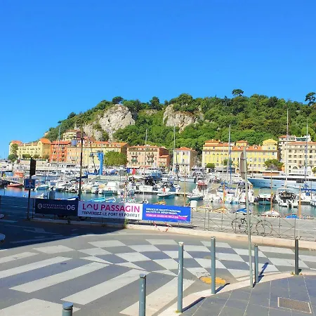 Le 43 Port Apartman Nizza